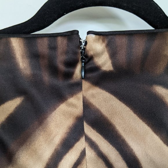 Le Chateau Brown & Tan Belted Dress - Picture 7 of 8